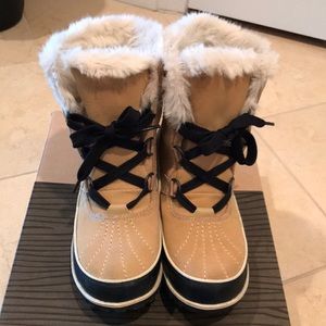 Sorel tivoli II boots